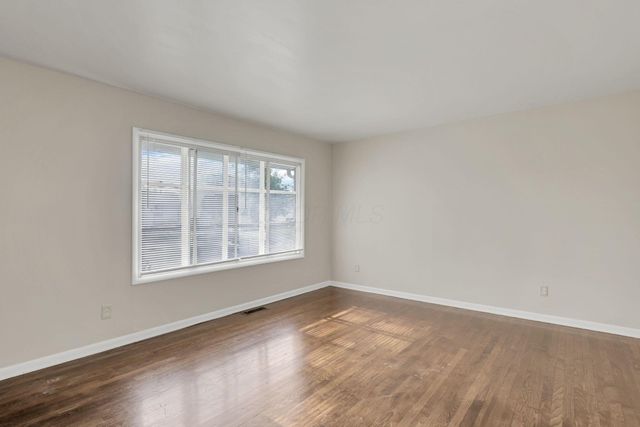 2535 Bulen Avenue, Columbus, OH 43207