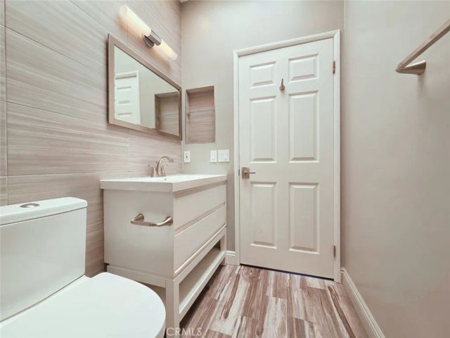 1154 N Sycamore 7, Los Angeles, CA 90038