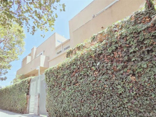 1154 N Sycamore 7, Los Angeles, CA 90038