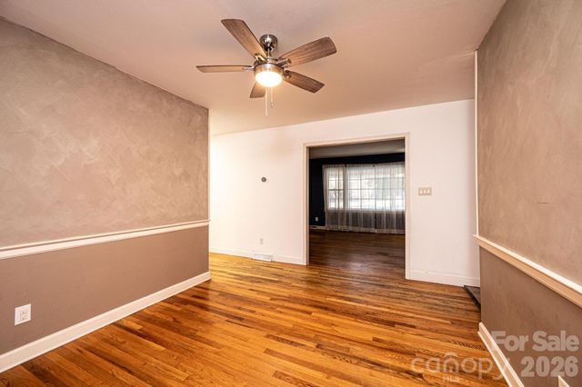 620 Diamondhead Drive NE, Lenoir, NC 28645