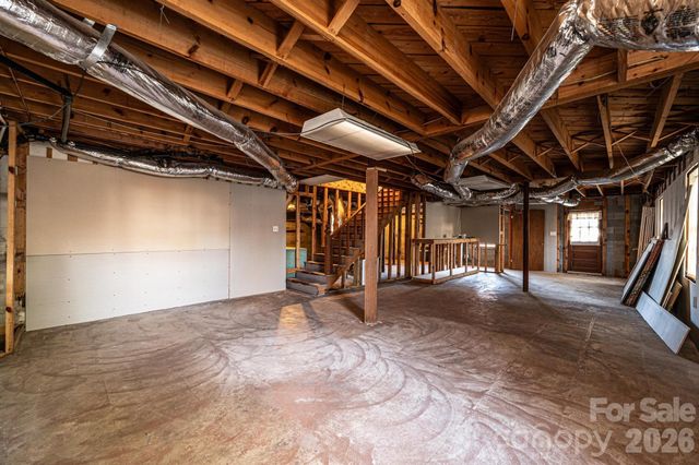 620 Diamondhead Drive NE, Lenoir, NC 28645