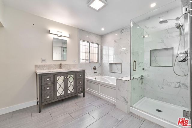 2619 Raymond Avenue, Los Angeles, CA 90007