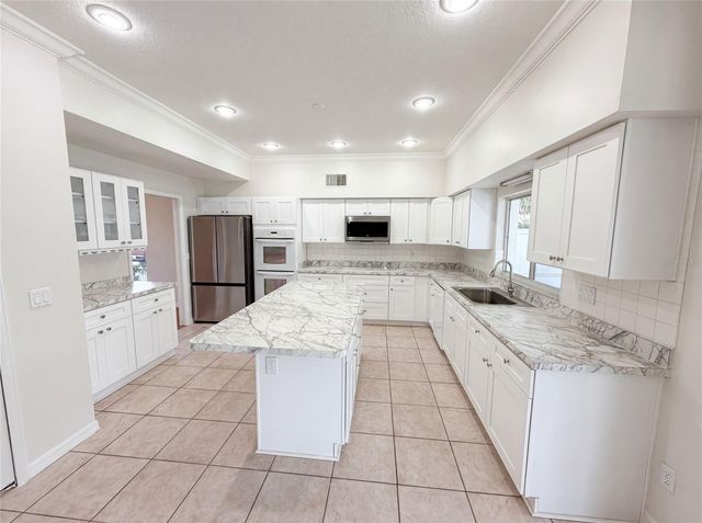 2270 BLOSSOMWOOD DRIVE, Oviedo, FL 32765