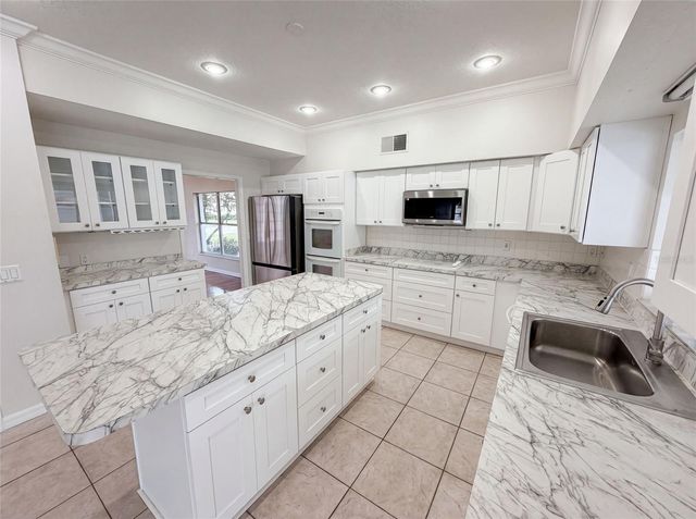 2270 BLOSSOMWOOD DRIVE, Oviedo, FL 32765