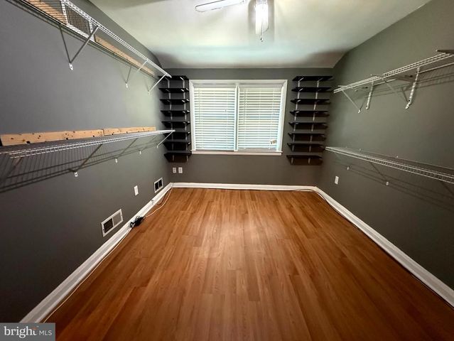 6142 DUNROMING RD, Baltimore, MD 21239