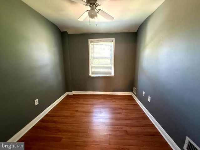 6142 DUNROMING RD, Baltimore, MD 21239