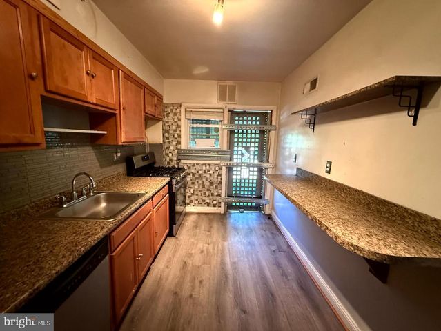 6142 DUNROMING RD, Baltimore, MD 21239