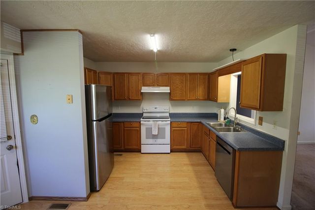 129 Polaris Drive, Mocksville, NC 27028