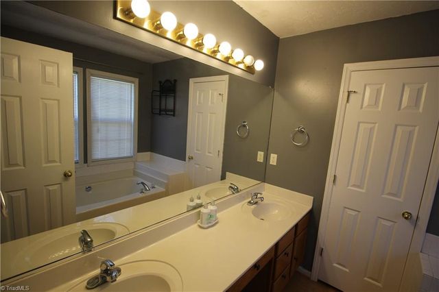 129 Polaris Drive, Mocksville, NC 27028