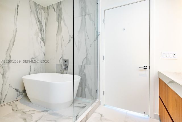 1400 Biscayne Blvd 405, Miami, FL 33132