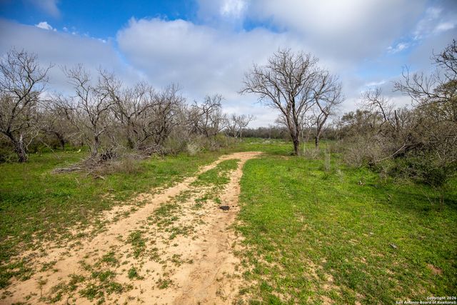 TBD FELIX RD, St Hedwig, TX 78152