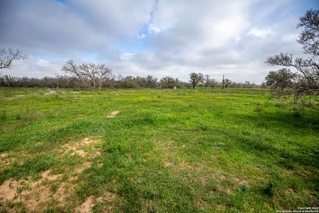 TBD FELIX RD, St Hedwig, TX 78152