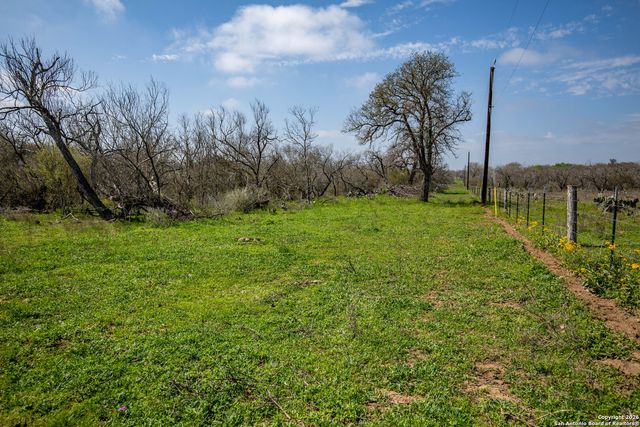 TBD FELIX RD, St Hedwig, TX 78152