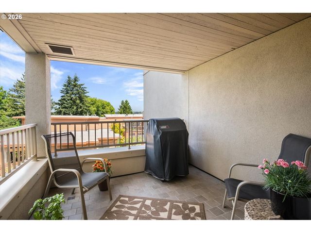 762 Nw WESTOVER Sq, Portland, OR 97210