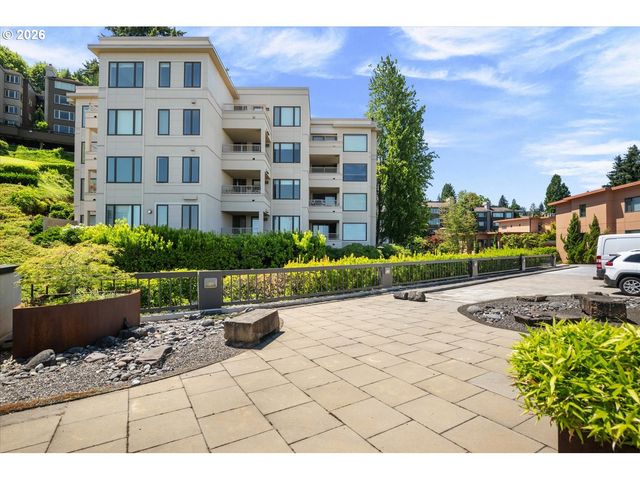 762 Nw WESTOVER Sq, Portland, OR 97210