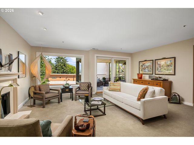 762 Nw WESTOVER Sq, Portland, OR 97210