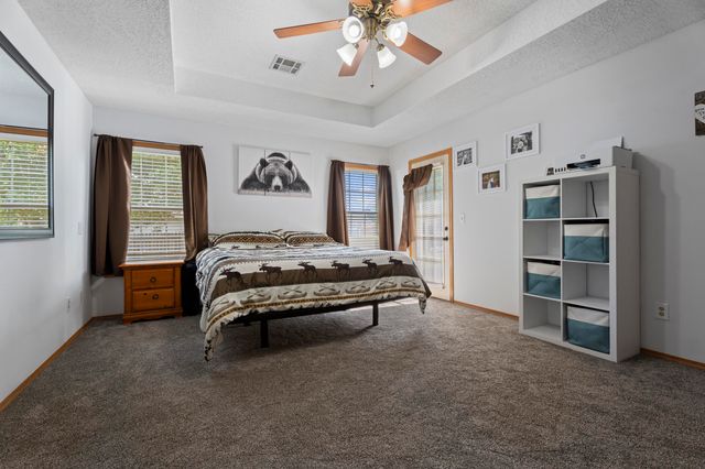 701 E 10th Street, Grove, OK 74344