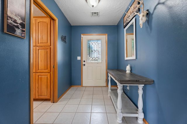 701 E 10th Street, Grove, OK 74344