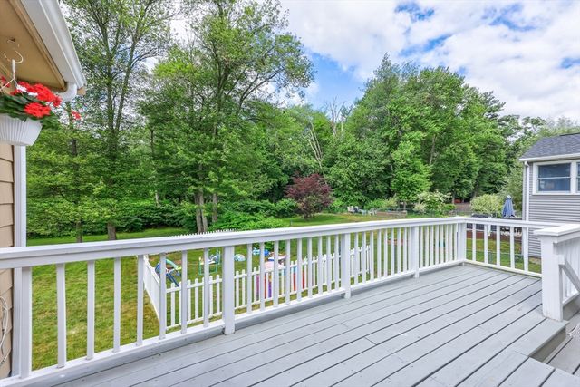 12 Lilian Rd Ext, Framingham, MA 01701