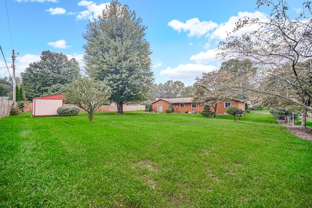 2633 N Stuyvesant Lane, La Porte, IN 46350