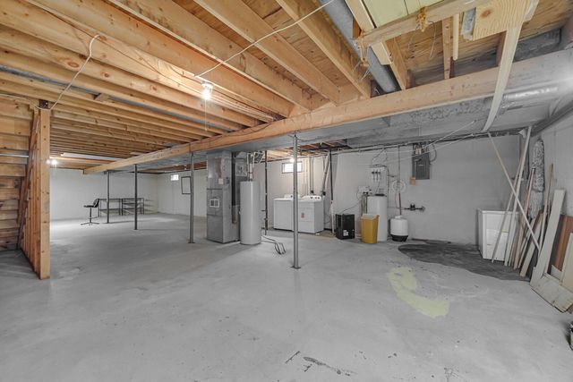 2633 N Stuyvesant Lane, La Porte, IN 46350
