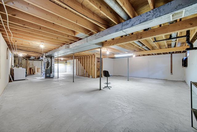 2633 N Stuyvesant Lane, La Porte, IN 46350