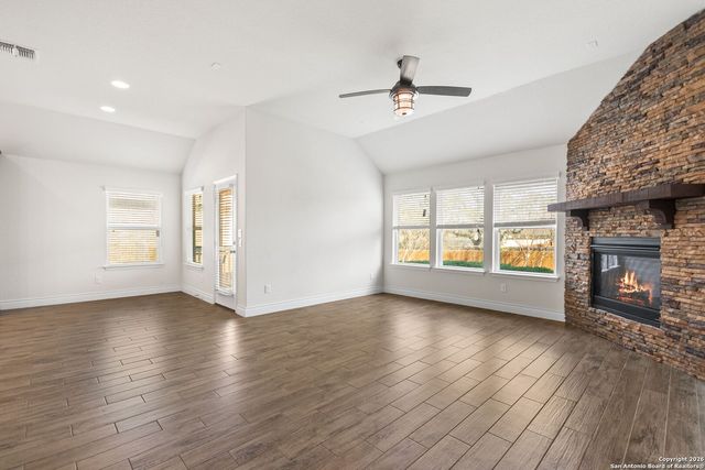 116 Aberdeen, Boerne, TX 78015