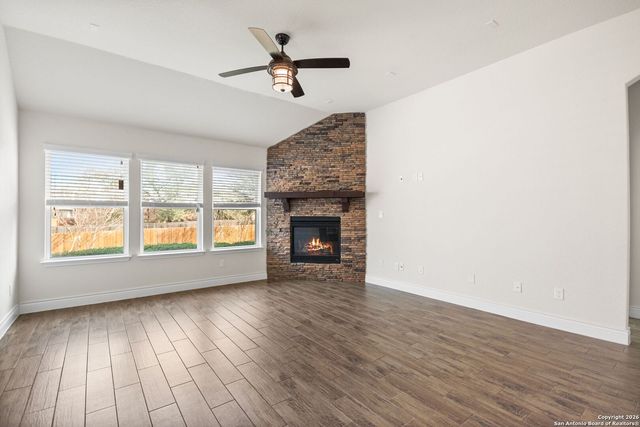 116 Aberdeen, Boerne, TX 78015