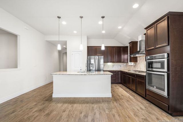 116 Aberdeen, Boerne, TX 78015