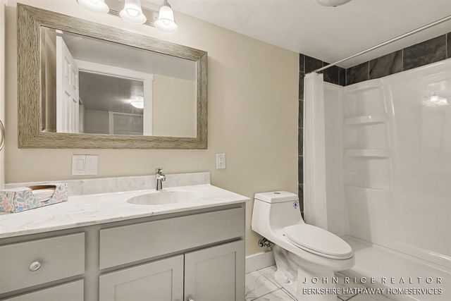6009 N Bear Den Trail, Muskegon, MI 49444