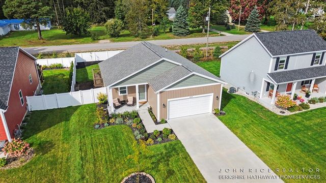 6009 N Bear Den Trail, Muskegon, MI 49444