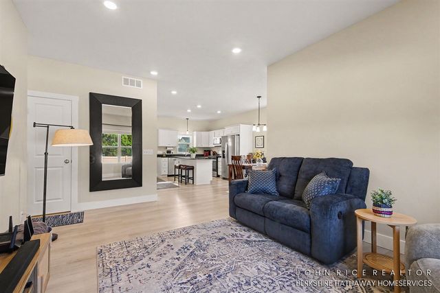 6009 N Bear Den Trail, Muskegon, MI 49444