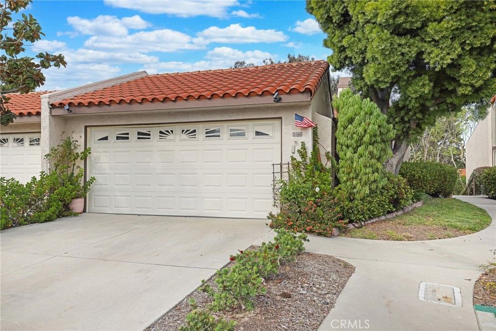 19544 Vasile Cir, Huntington Beach, CA 92646