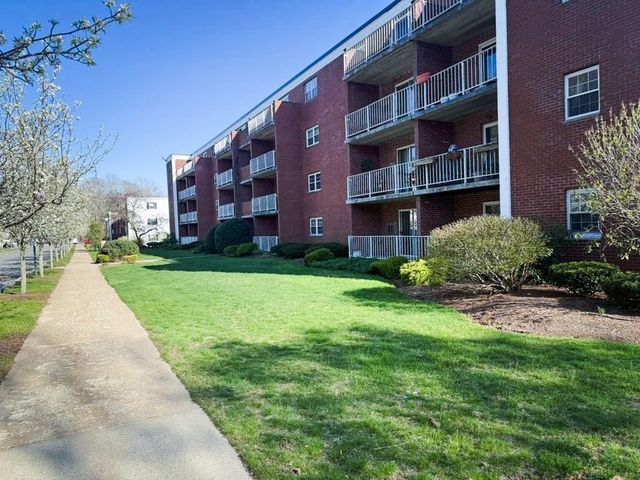 50 Webster St 104, Weymouth, MA 02190