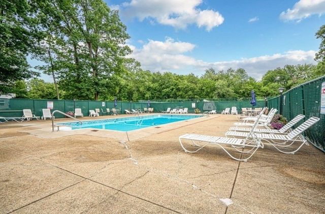 50 Webster St 104, Weymouth, MA 02190