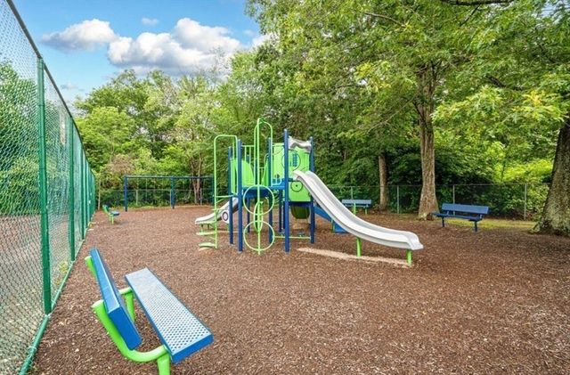 50 Webster St 104, Weymouth, MA 02190