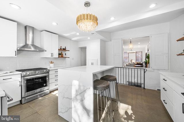 1932 PINE ST, Philadelphia, PA 19103