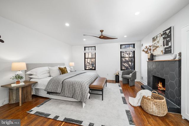 1932 PINE ST, Philadelphia, PA 19103