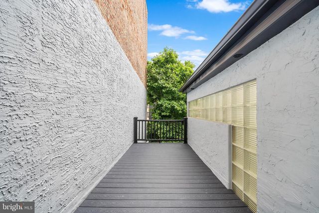 1932 PINE ST, Philadelphia, PA 19103