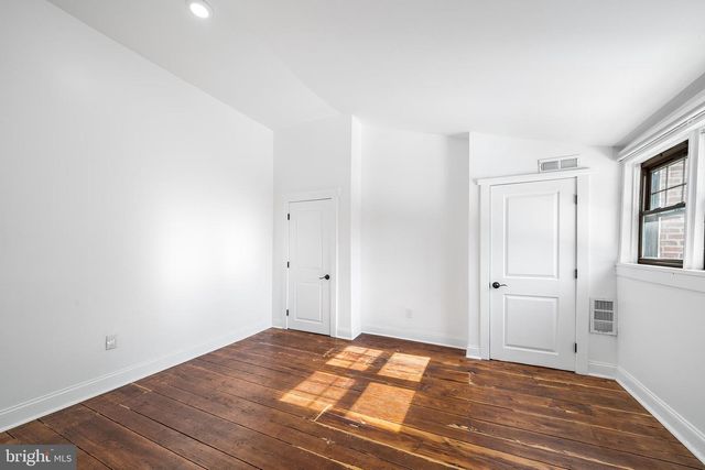 1932 PINE ST, Philadelphia, PA 19103