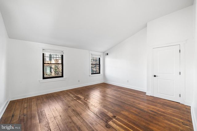 1932 PINE ST, Philadelphia, PA 19103