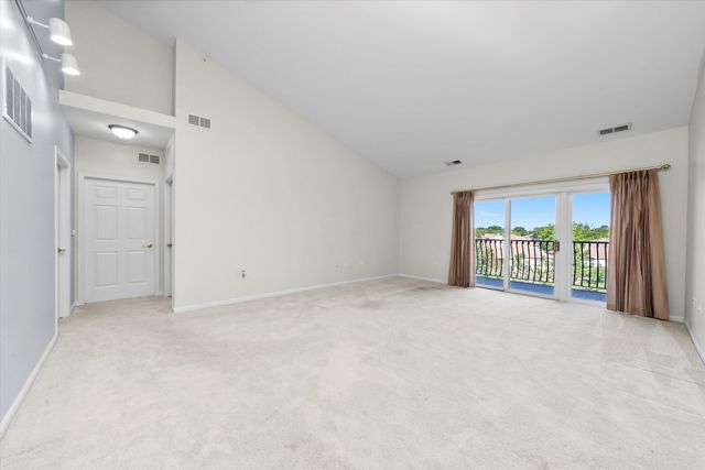 6330 Pine Ridge Drive 3D, Tinley Park, IL 60477