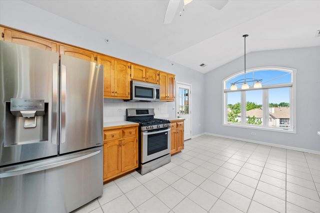 6330 Pine Ridge Drive 3D, Tinley Park, IL 60477