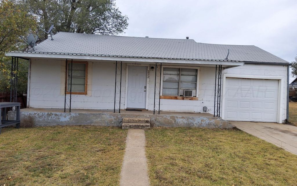 112 S Wilhelm Avenue, Stinnett, TX 79083