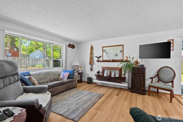 4927 236th Place SE, Woodinville, WA 98072
