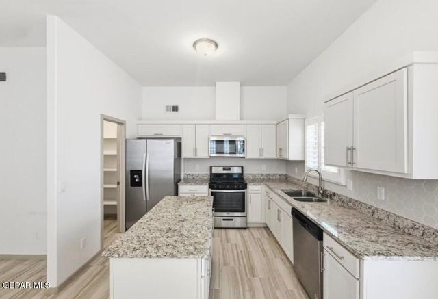 613 CEDARWOOD Drive, El Paso, TX 79928