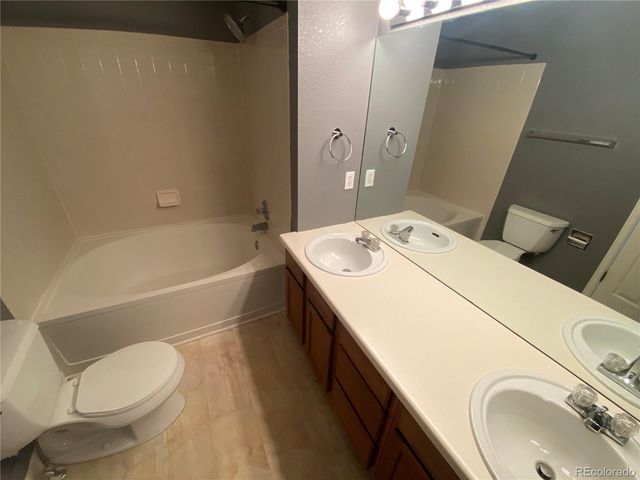 2575 S Syracuse Way H303, Denver, CO 80231