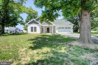865 ALANDALE DRIVE, Chambersburg, PA 17202