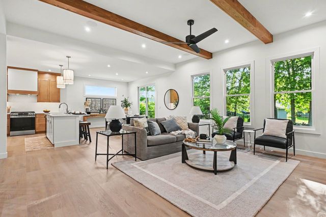 54810 Northbridge West Court, Osceola, IN 46561