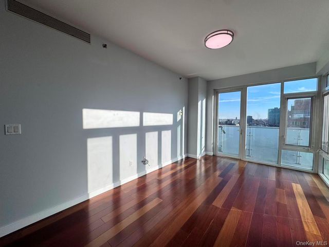 142-38 37th Avenue 13C, Flushing, NY 11354